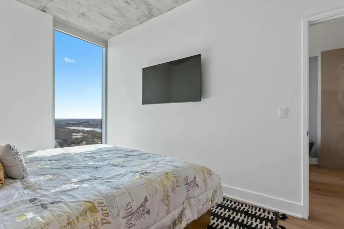 Modern 1Br Condo On Rainey St With Pool And Views オースティン エクステリア 写真