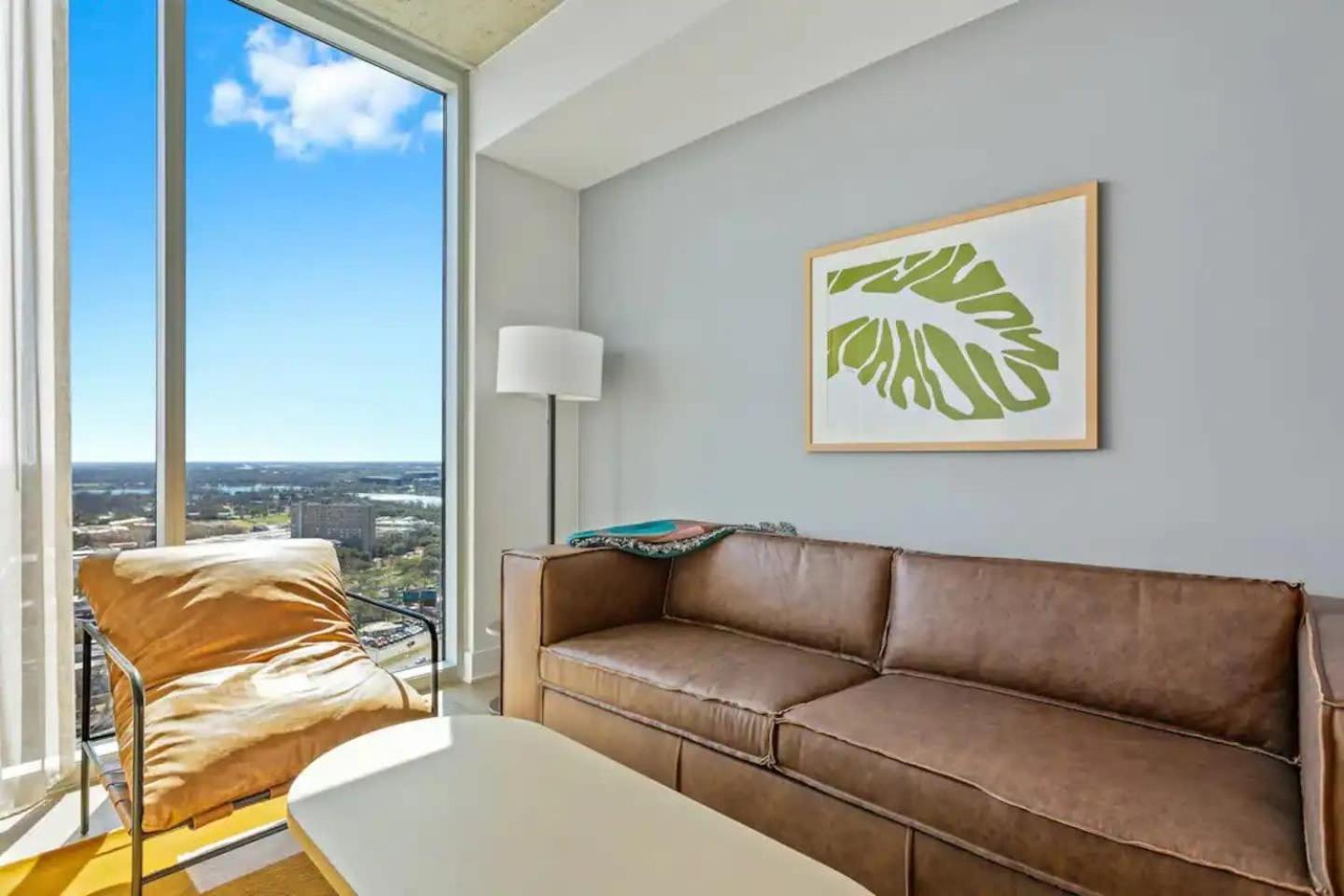 Modern 1Br Condo On Rainey St With Pool And Views オースティン エクステリア 写真